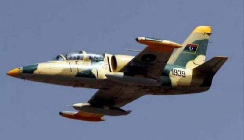 سقوط طائرة حربية تابعة لبرلمان طبرق في ليبيا